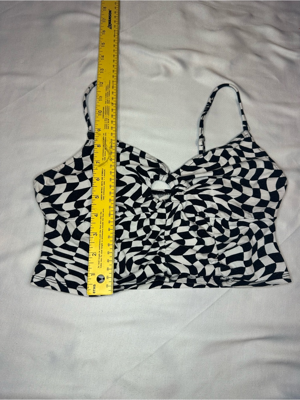 SO Black & White Optical Illusion Crop Tank - Picture 4 of 6